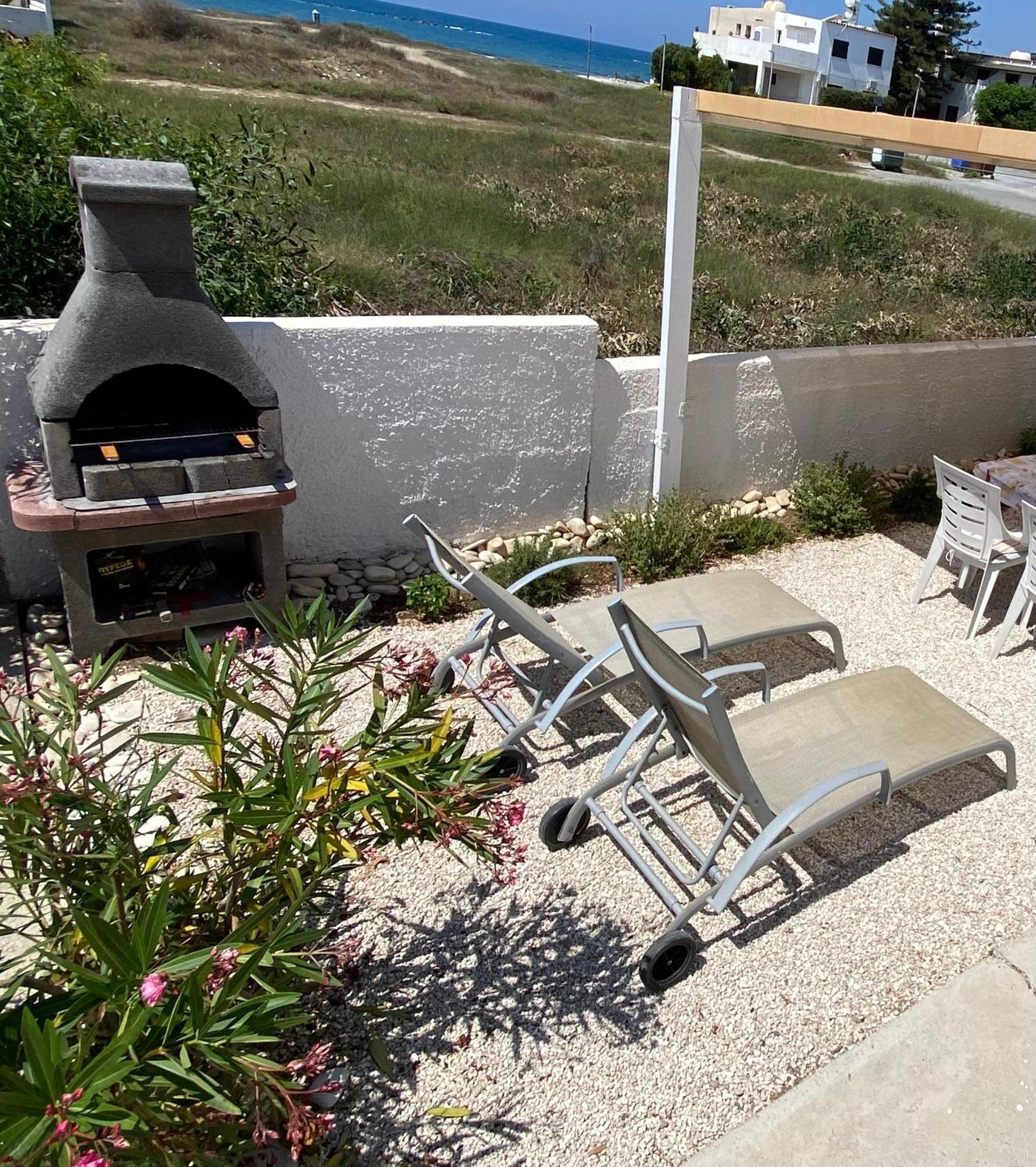 Cozy Beach House Pervolia Exterior foto