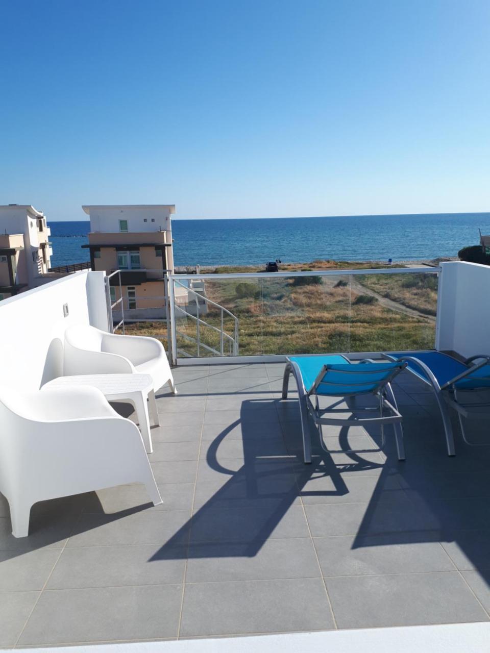 Cozy Beach House Pervolia Exterior foto