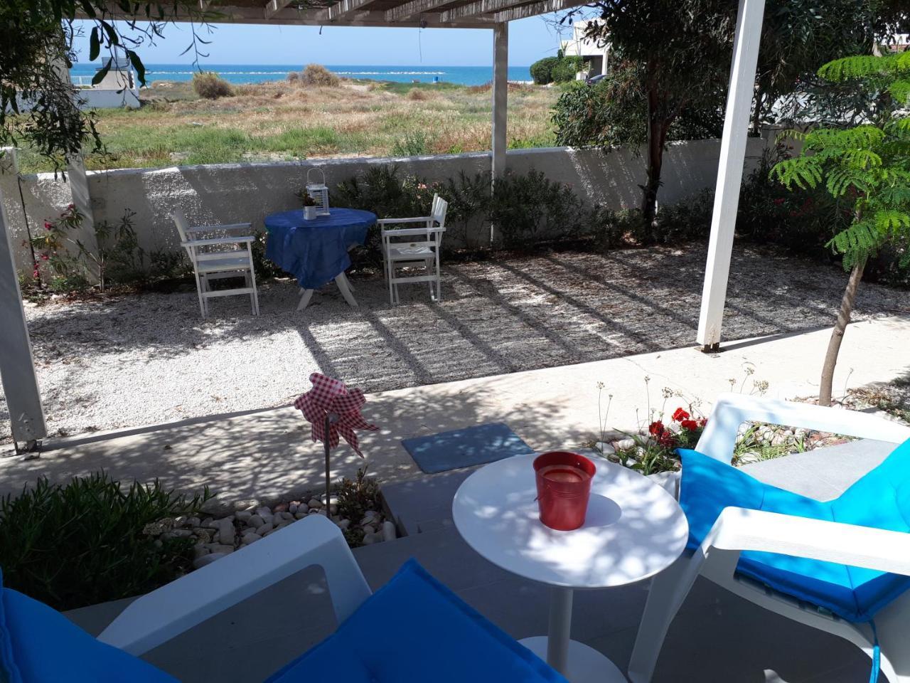 Cozy Beach House Pervolia Exterior foto