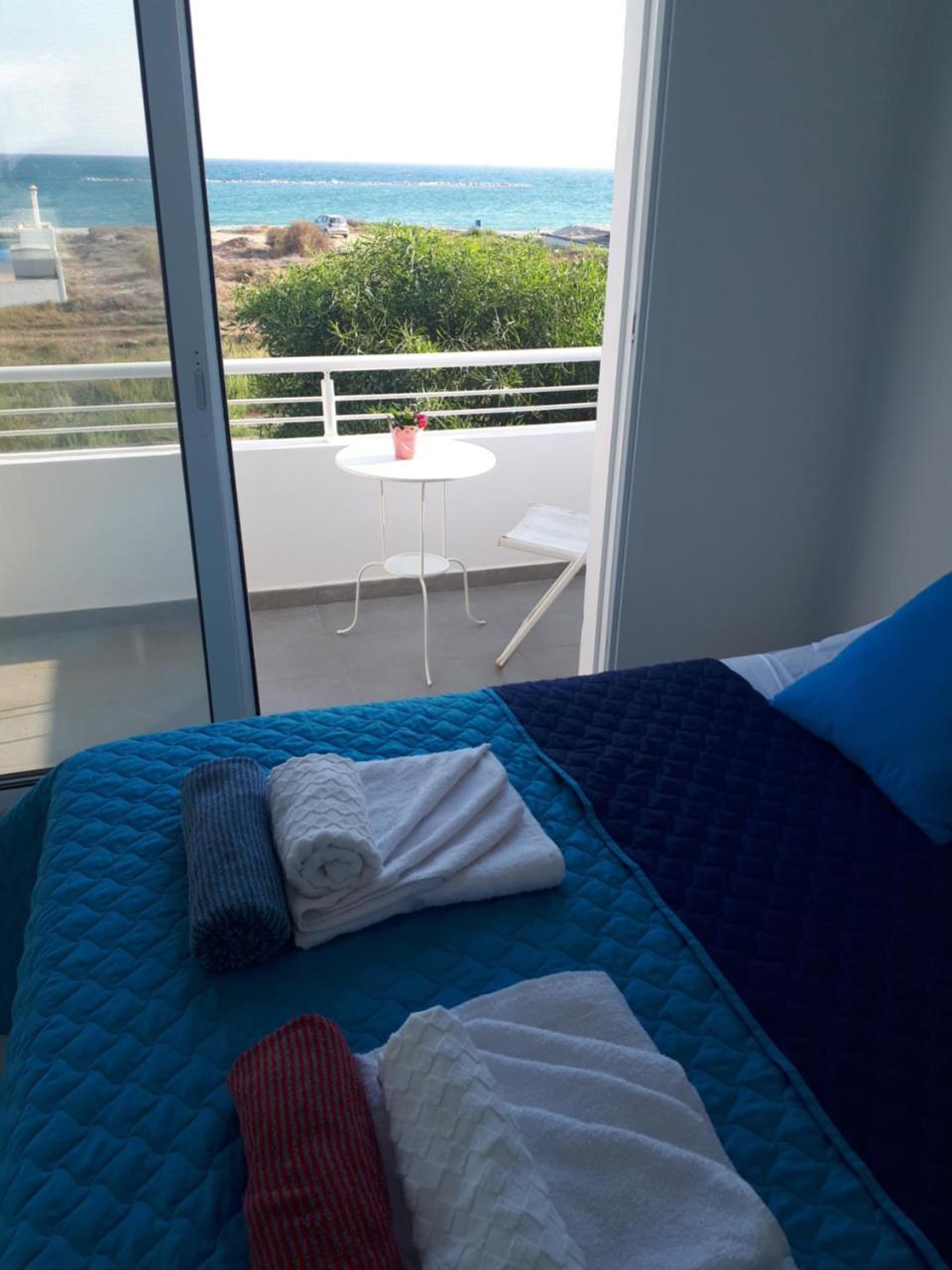 Cozy Beach House Pervolia Exterior foto